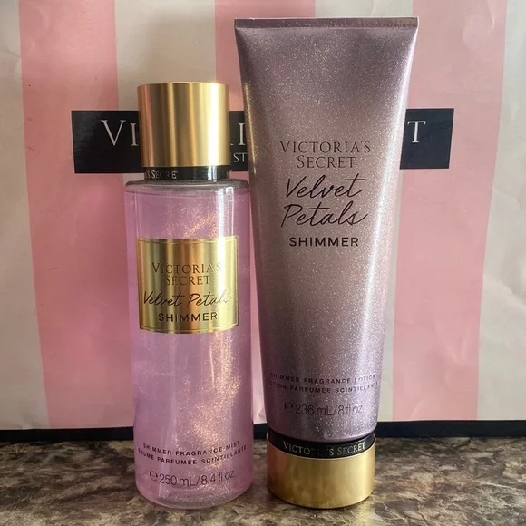 Victoria’s Secret Velvet Petals Shimmer set